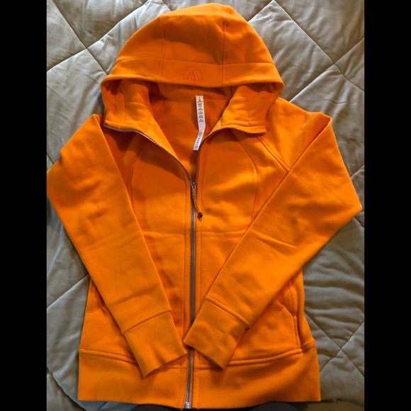 lululemon athletica Tops - NWT Lululemon scuba hoodie IV size 8